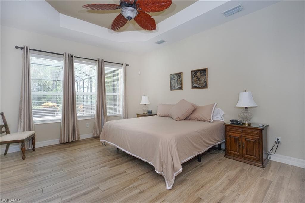 6840 Del Mar Ter, Naples, FL 34105-17