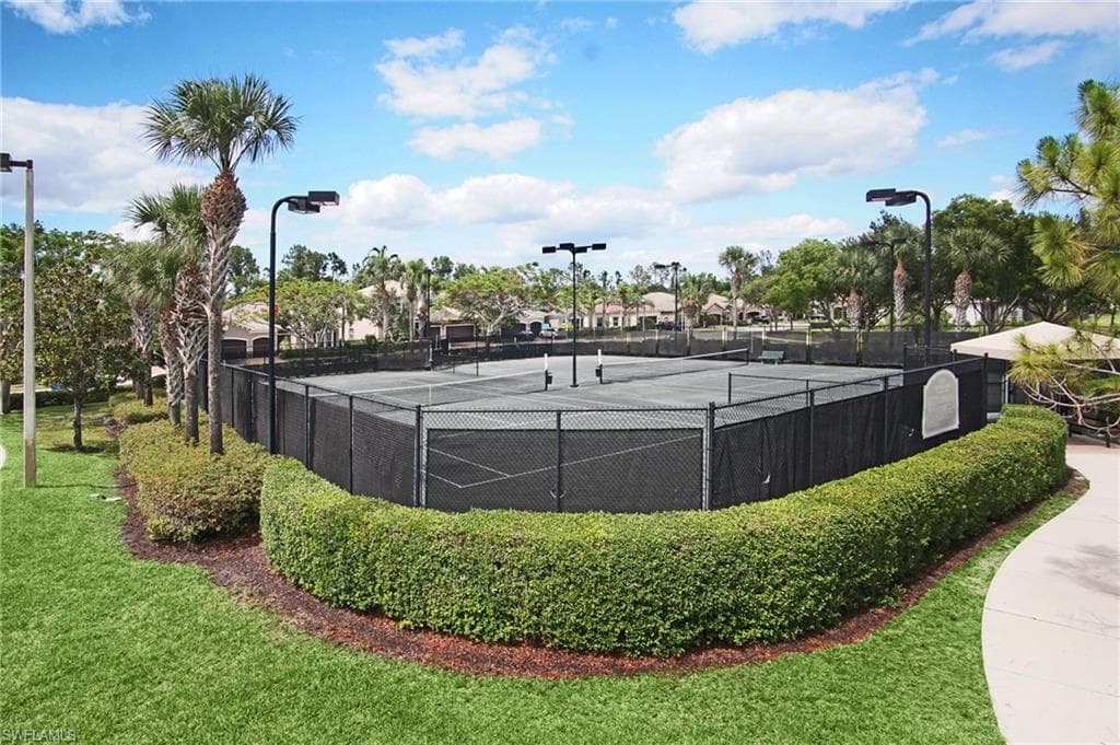 6840 Del Mar Ter, Naples, FL 34105-44