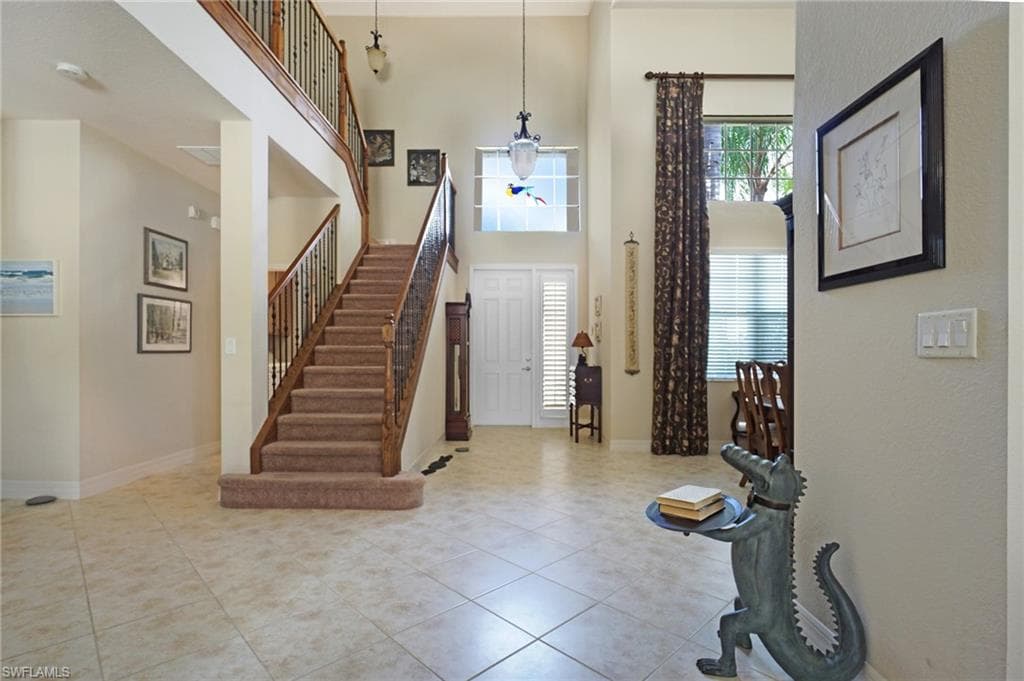 6840 Del Mar Ter, Naples, FL 34105-8