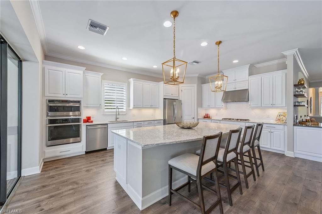 3317 Belon Ln, Naples, FL 34114-9
