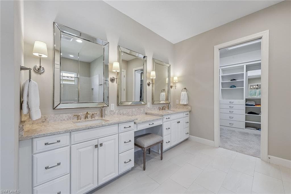 3317 Belon Ln, Naples, FL 34114-16