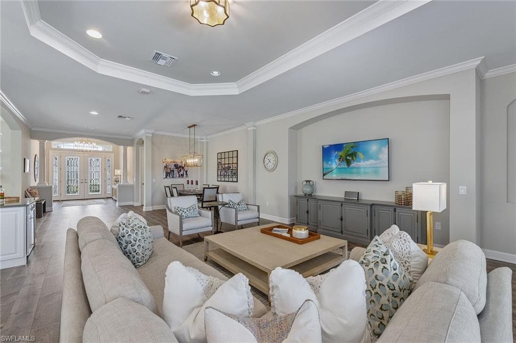 3317 Belon Ln, Naples, FL 34114-7