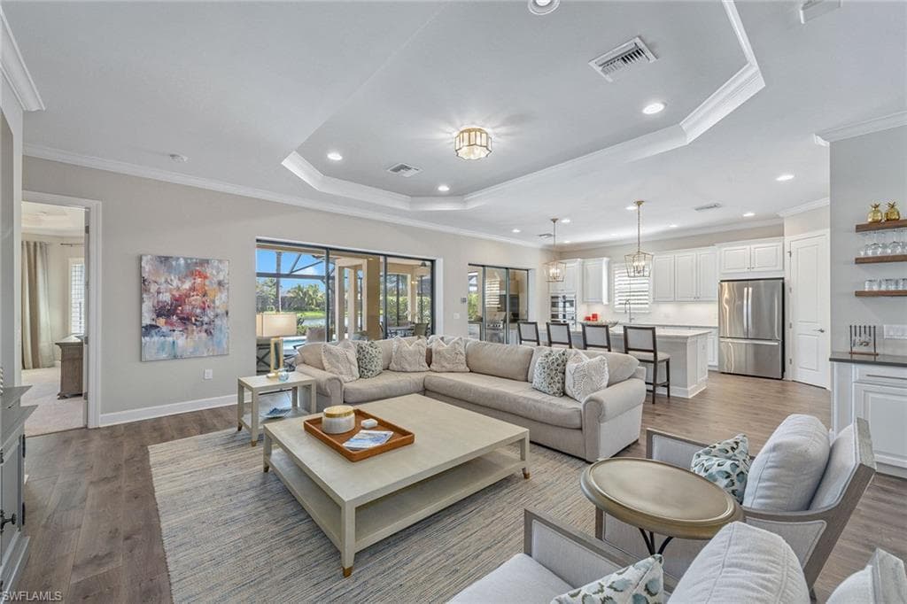 3317 Belon Ln, Naples, FL 34114-8