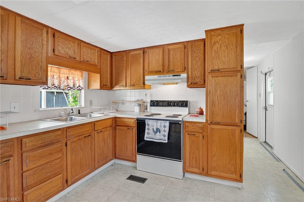 101 Rookery Rd, Naples, FL 34114-18