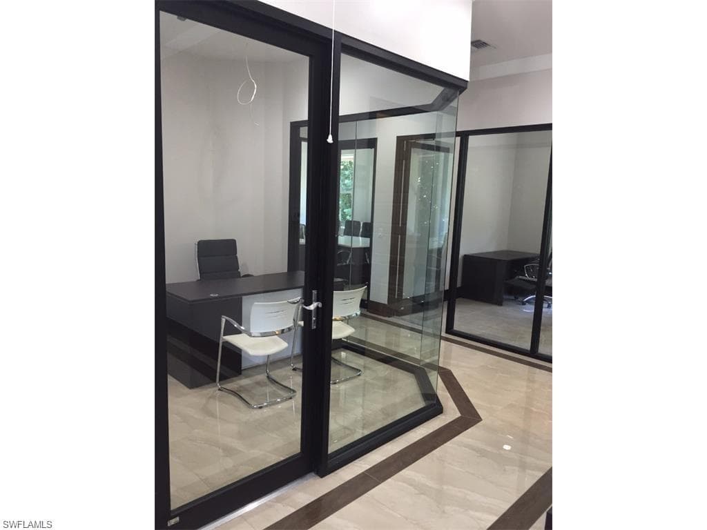 5258 Golden Gate Pky 9, Naples, FL 34116-8