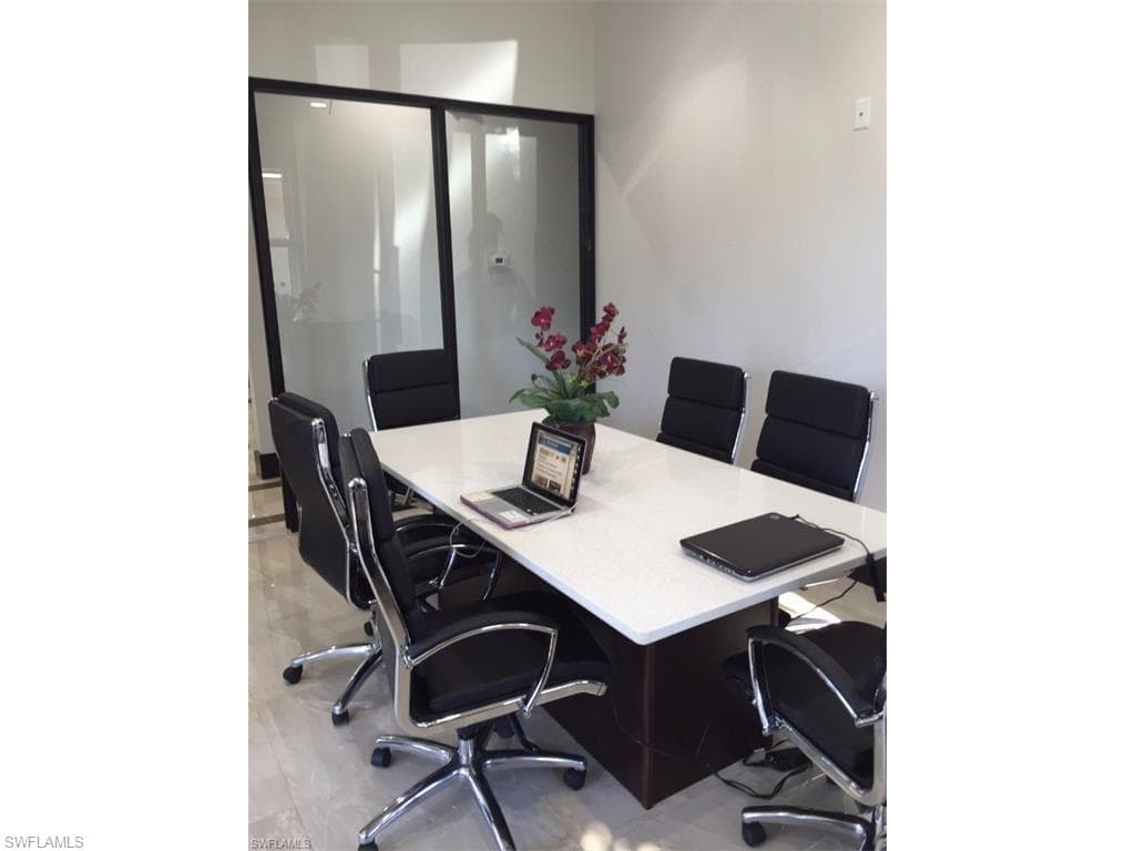 5258 Golden Gate Pky 9, Naples, FL 34116-7