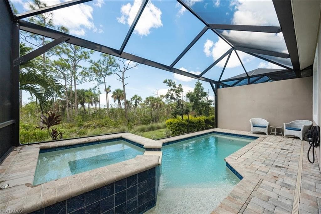 6419 Negril Isle Dr, Naples, FL 34113-24