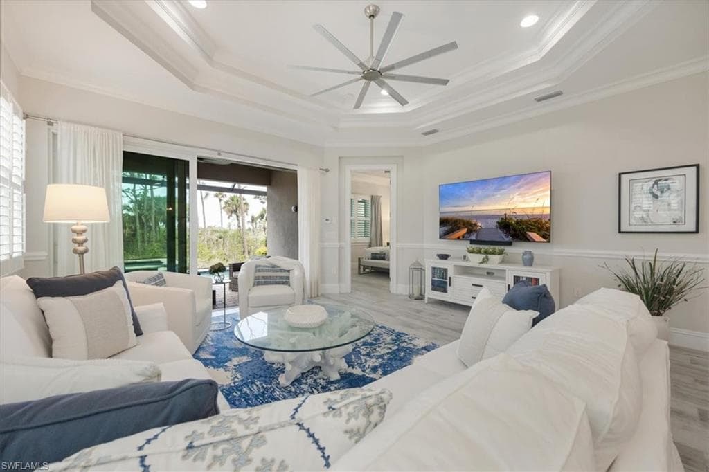 6419 Negril Isle Dr, Naples, FL 34113-5