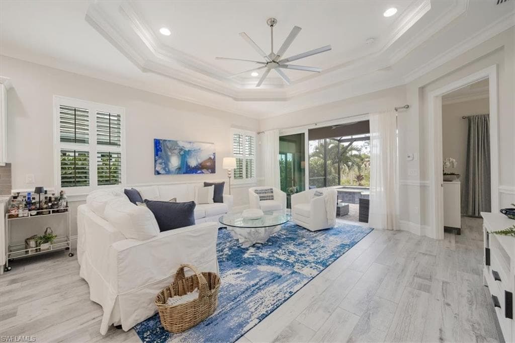 6419 Negril Isle Dr, Naples, FL 34113-6