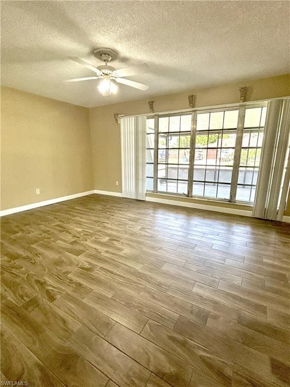 328 Tranquilla Ave, Port St. Lucie, FL 34983-3