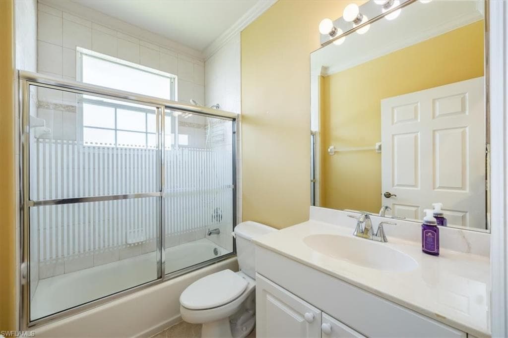 4382 Pomarine Ct, Naples, FL 34119-9