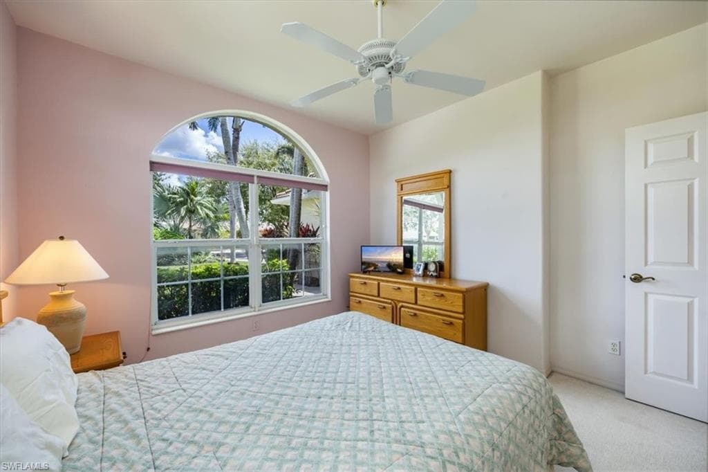 4382 Pomarine Ct, Naples, FL 34119-10