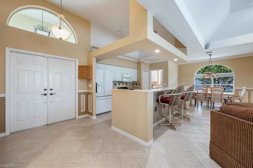 4382 Pomarine Ct, Naples, FL 34119-4
