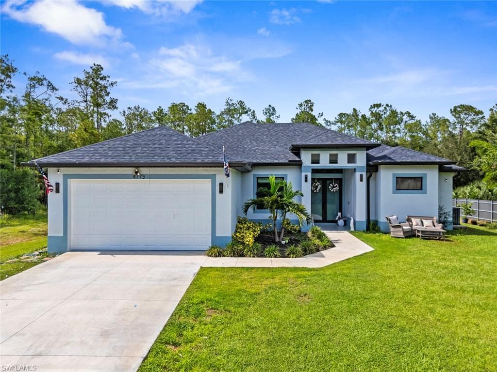 4773 8th Ave SE, Naples, FL 34117-1