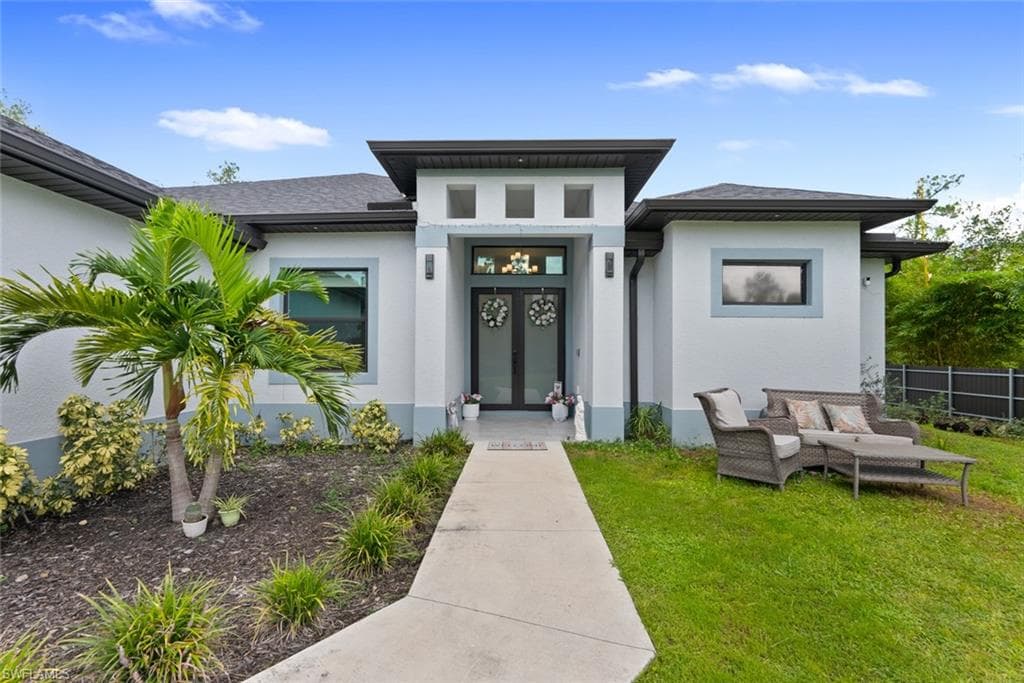 4773 8th Ave SE, Naples, FL 34117-2