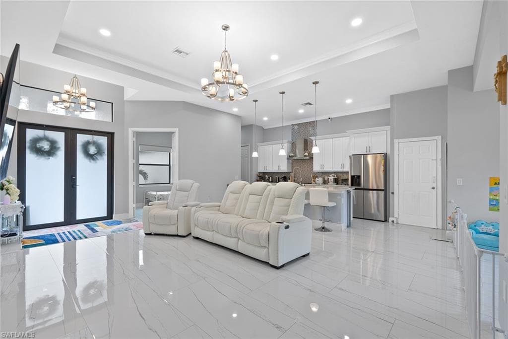 4773 8th Ave SE, Naples, FL 34117-4