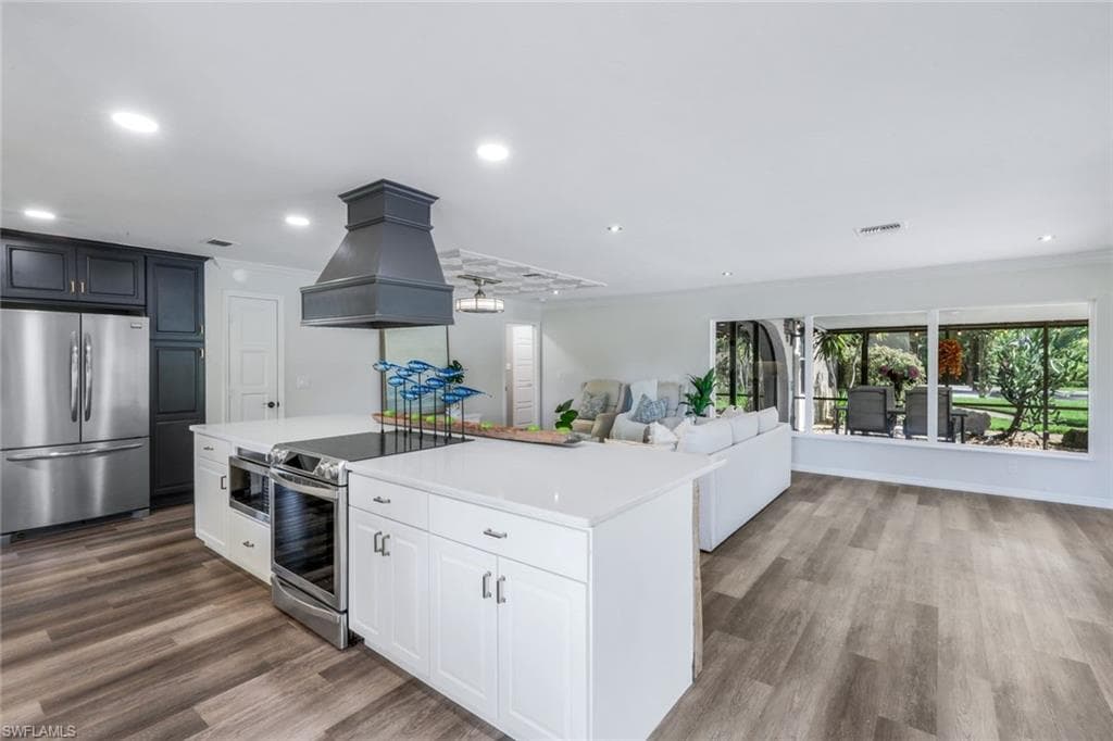 12305 Avida Ln, Bonita Springs, FL 34135-12