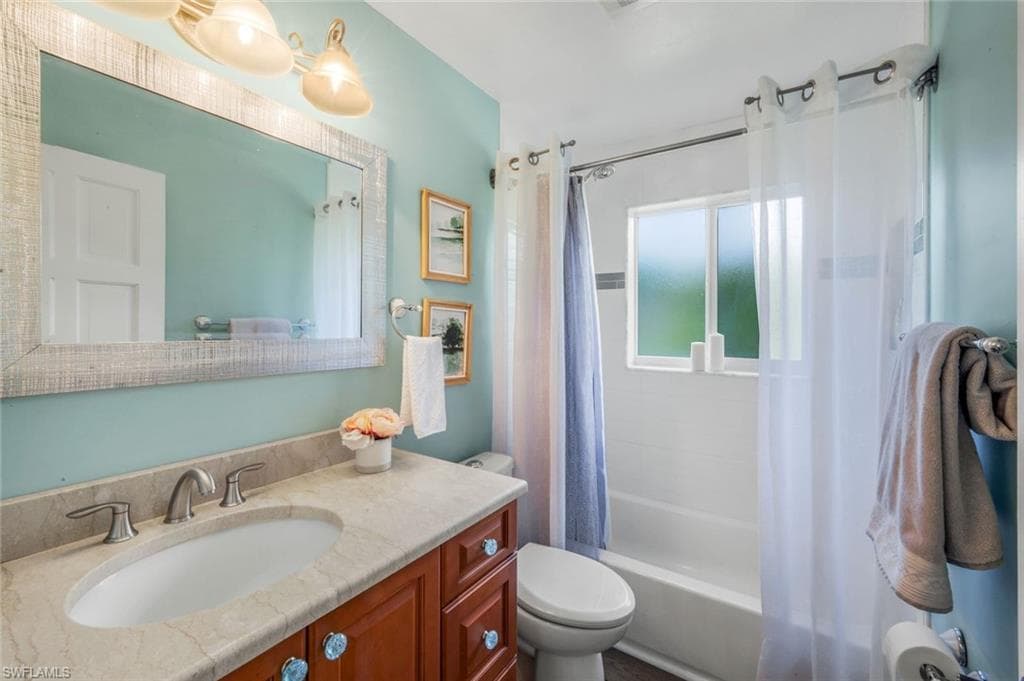 12305 Avida Ln, Bonita Springs, FL 34135-21