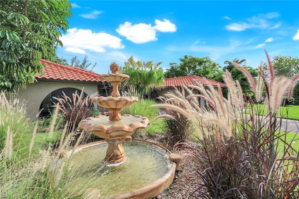 12305 Avida Ln, Bonita Springs, FL 34135-44
