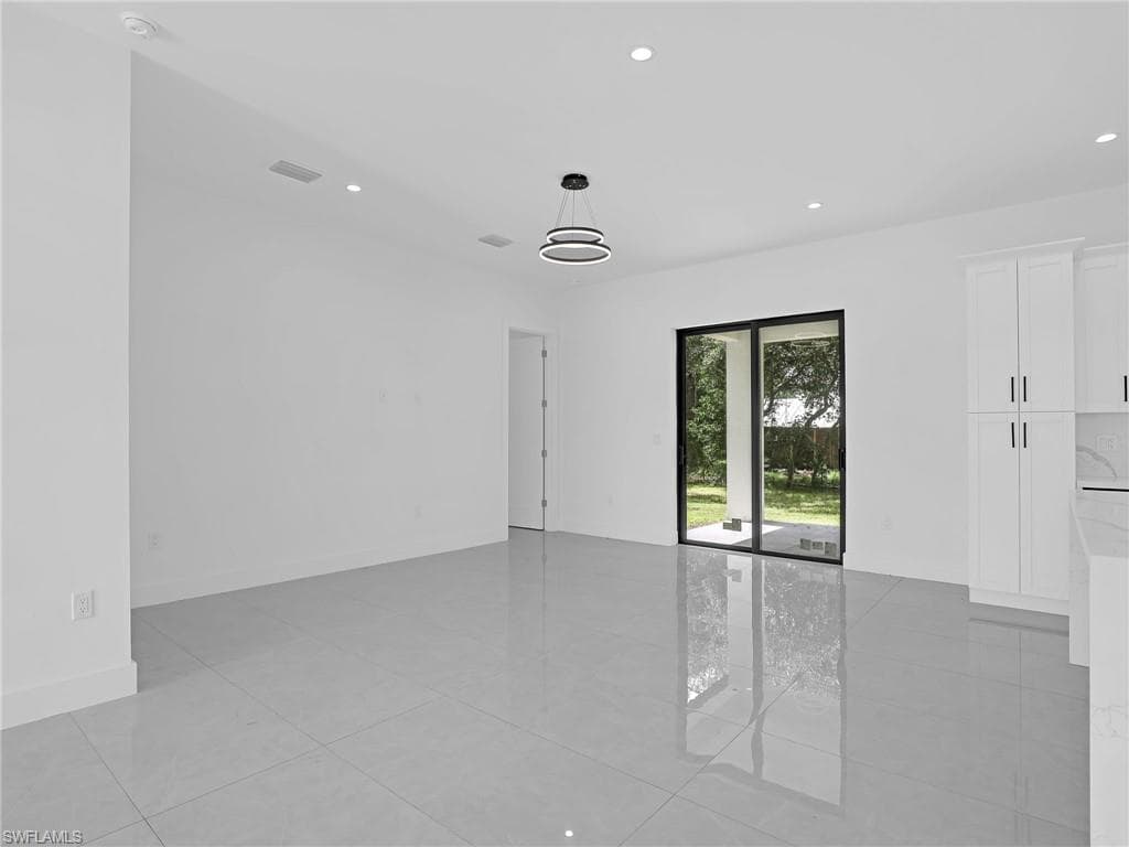 3611 34th St SW, Lehigh Acres, FL 33976-8