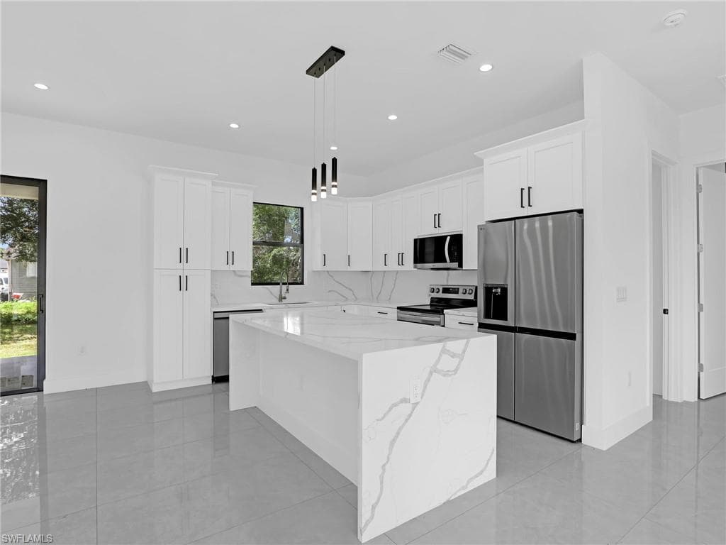 3611 34th St SW, Lehigh Acres, FL 33976-12