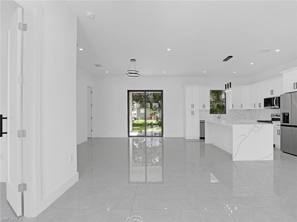 3611 34th St SW, Lehigh Acres, FL 33976-5