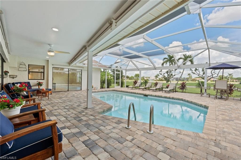 1203 Foxfire Ln, Naples, FL 34104-18