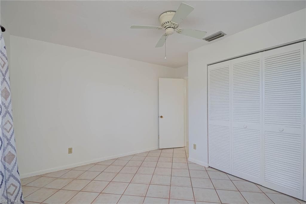 265 Marseille Dr, Naples, FL 34112-17