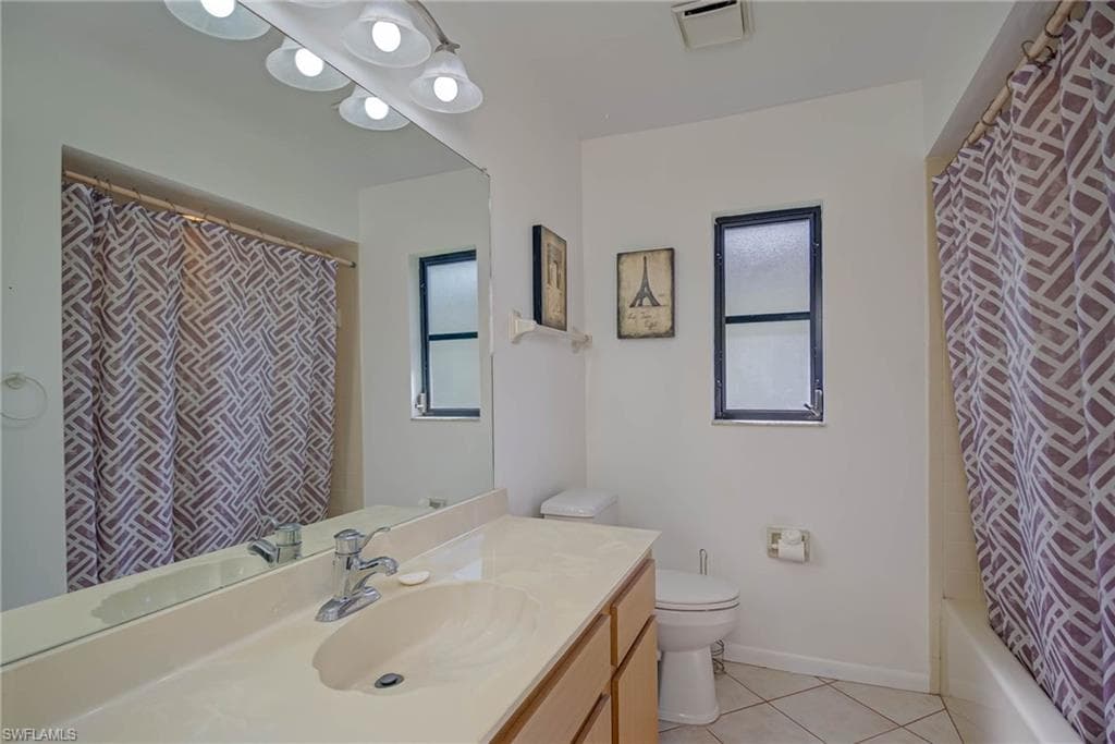 265 Marseille Dr, Naples, FL 34112-18