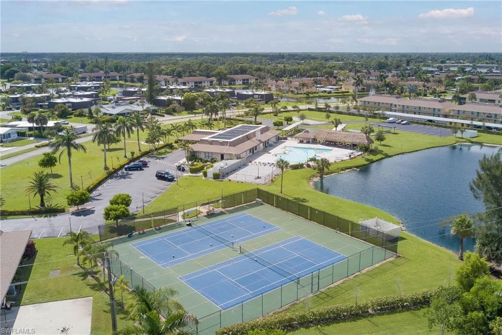 265 Marseille Dr, Naples, FL 34112-33