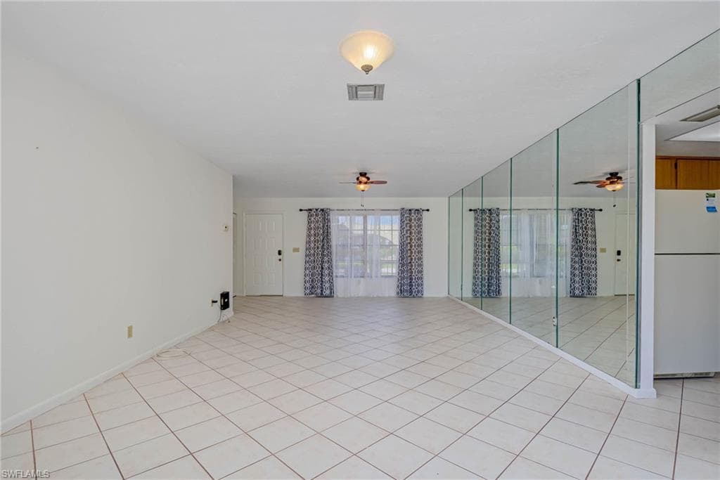 265 Marseille Dr, Naples, FL 34112-5