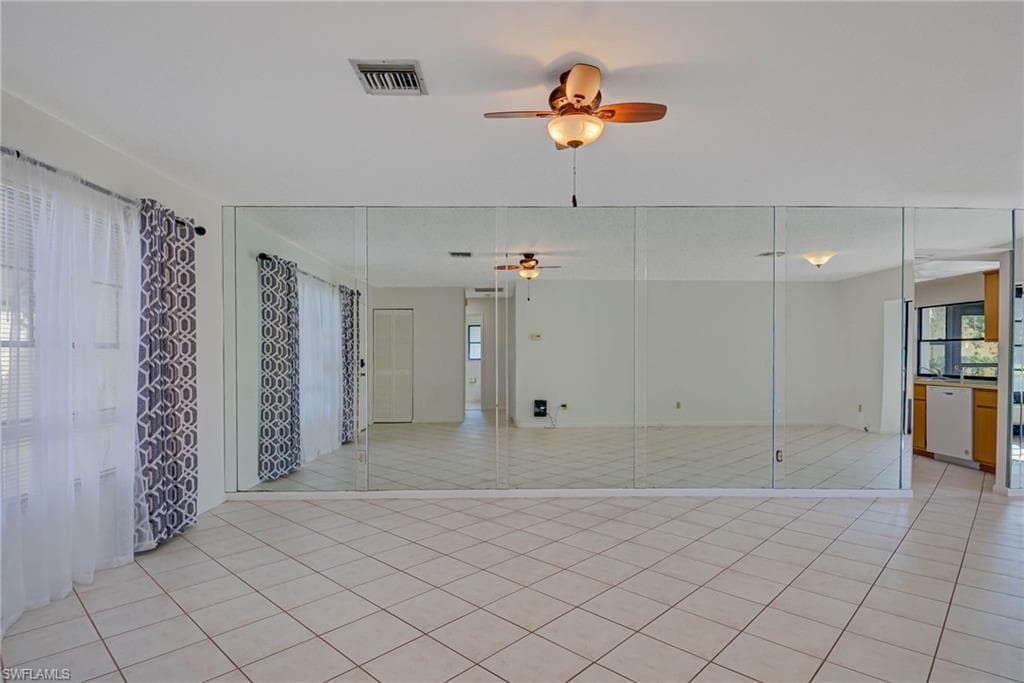 265 Marseille Dr, Naples, FL 34112-6