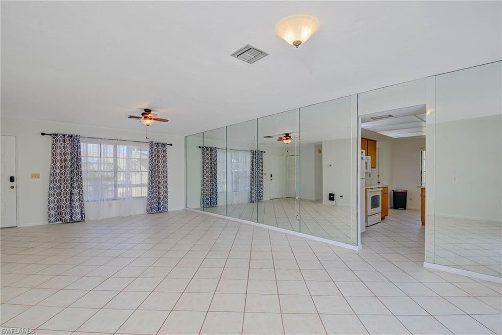 265 Marseille Dr, Naples, FL 34112-8