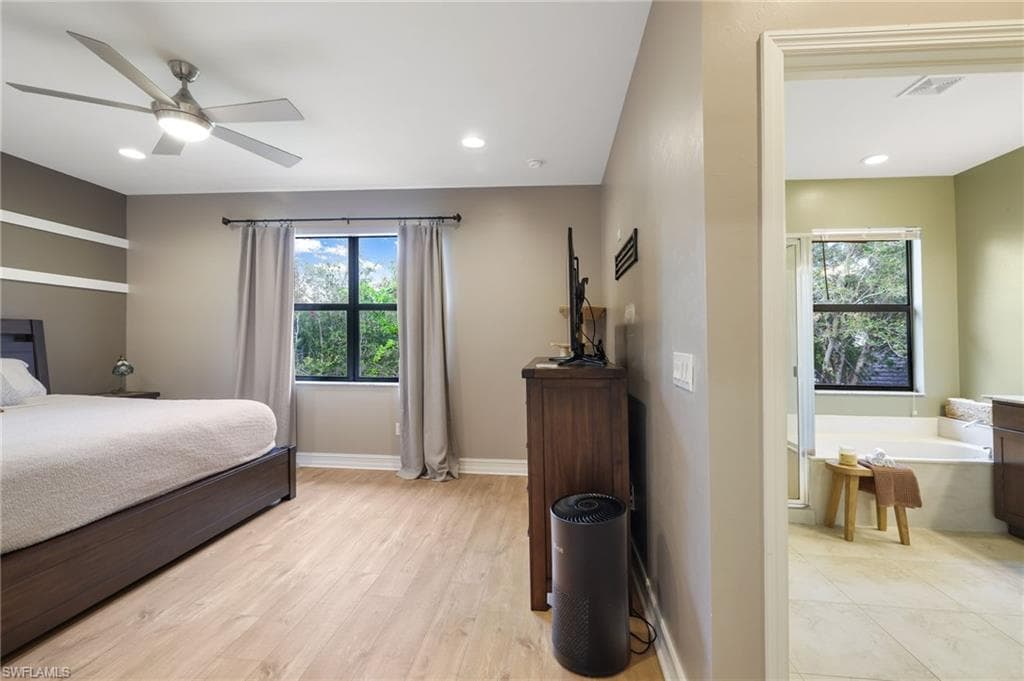 7887 Bristol Cir, Naples, FL 34120-17