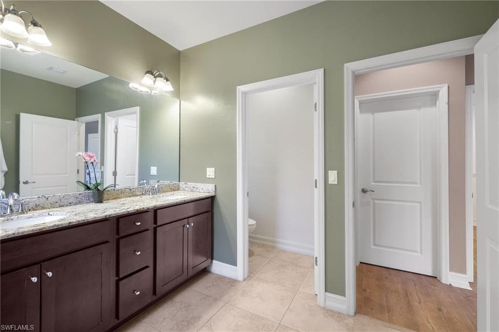 7887 Bristol Cir, Naples, FL 34120-20