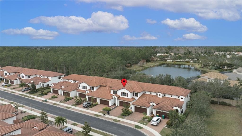 7887 Bristol Cir, Naples, FL 34120-33