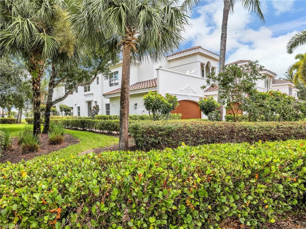 2718 Callista Ct 101, Naples, FL 34114-4
