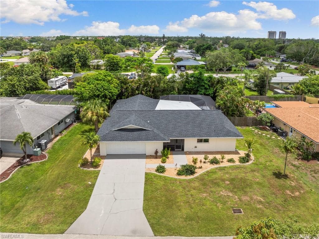 6779 Overlook Dr, Fort Myers, FL 33919-33