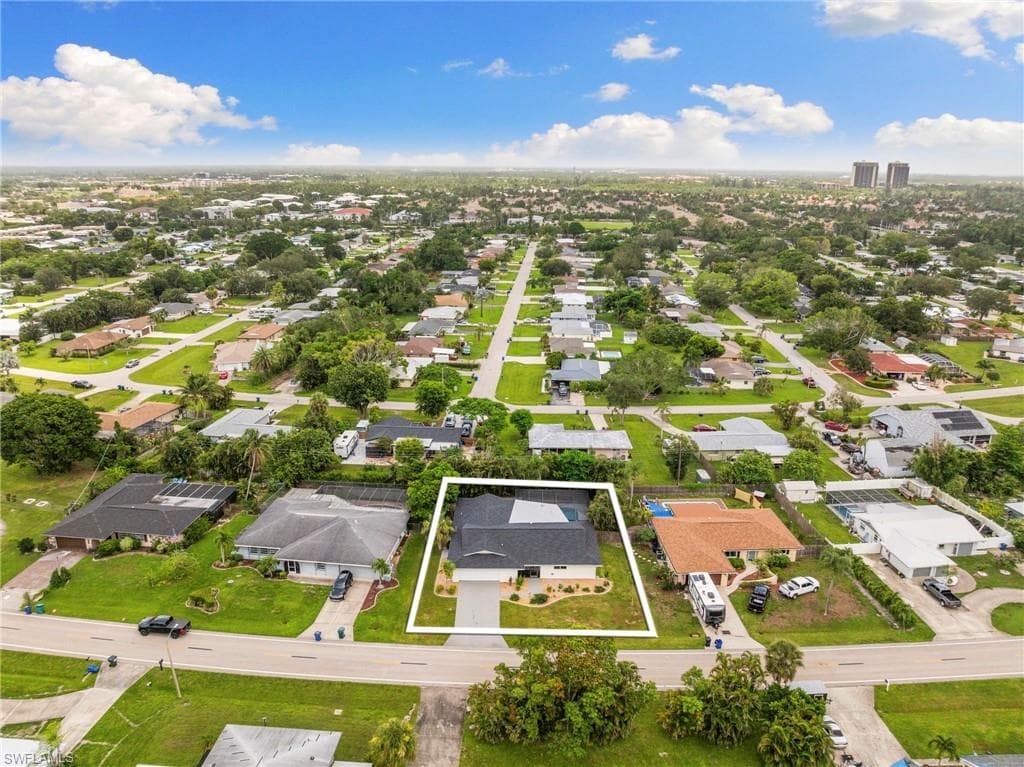 6779 Overlook Dr, Fort Myers, FL 33919-38