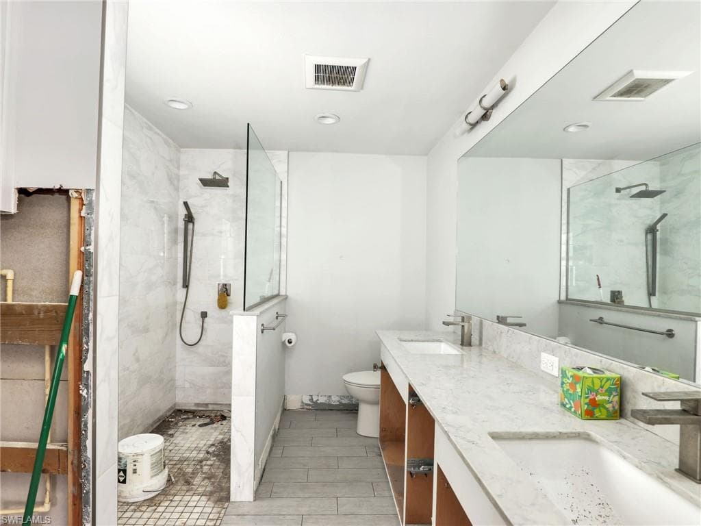 9964 Puopolo Ln, Bonita Springs, FL 34135-16