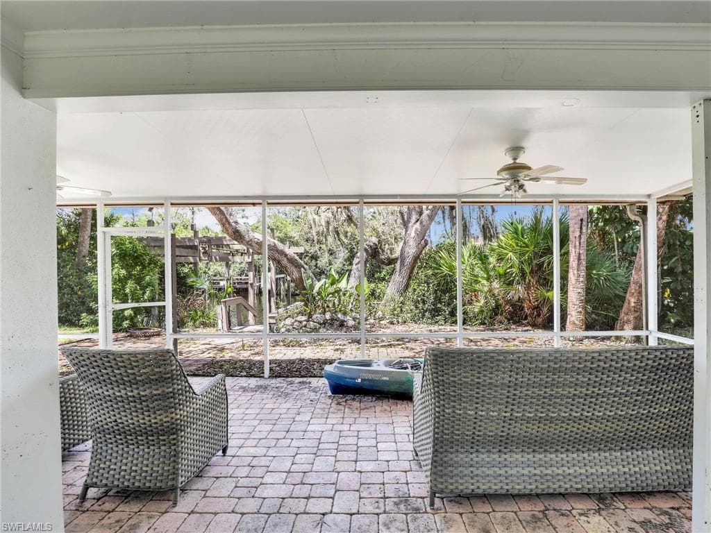 9964 Puopolo Ln, Bonita Springs, FL 34135-17