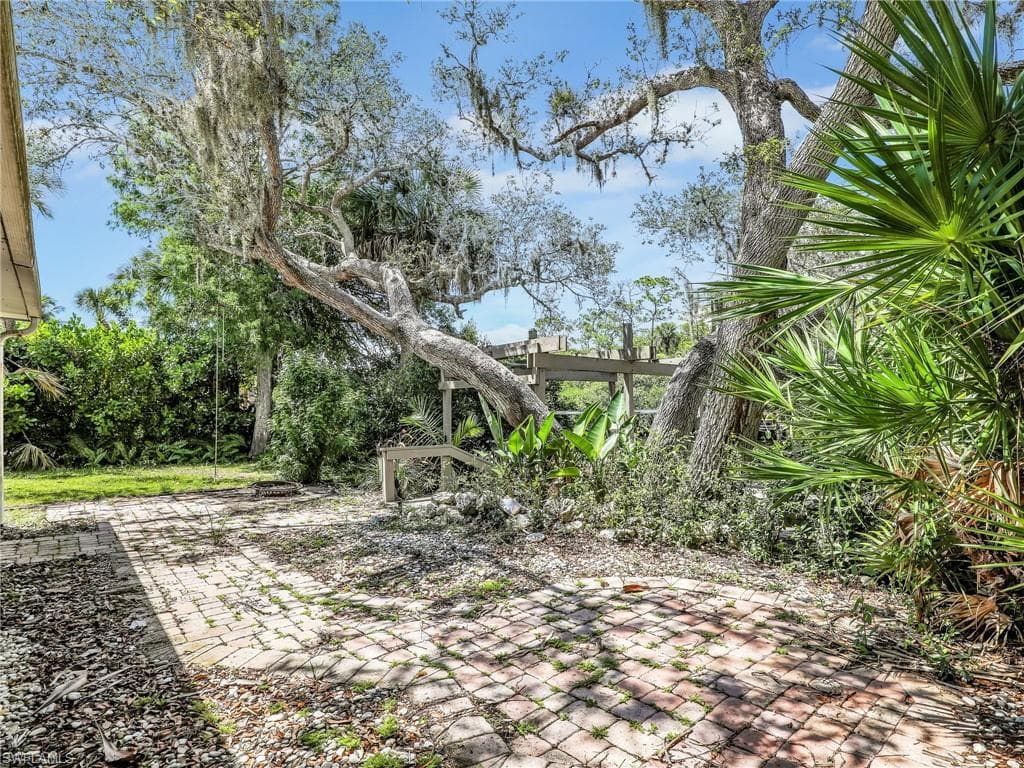 9964 Puopolo Ln, Bonita Springs, FL 34135-20