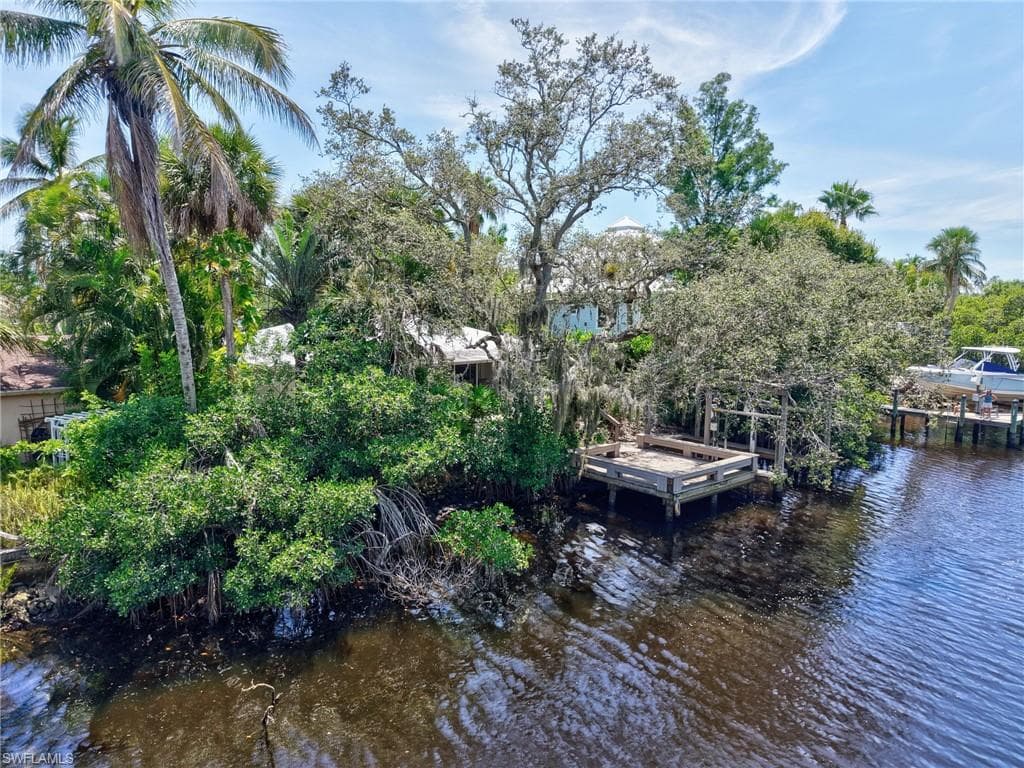 9964 Puopolo Ln, Bonita Springs, FL 34135-25