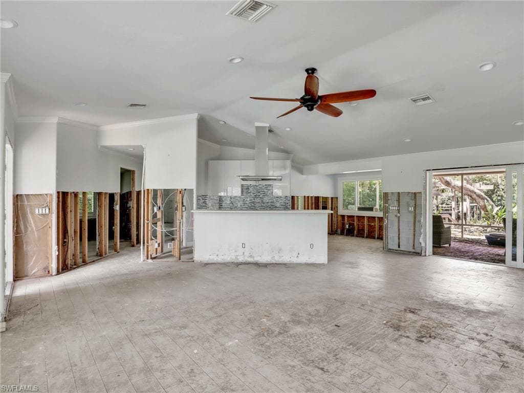 9964 Puopolo Ln, Bonita Springs, FL 34135-6