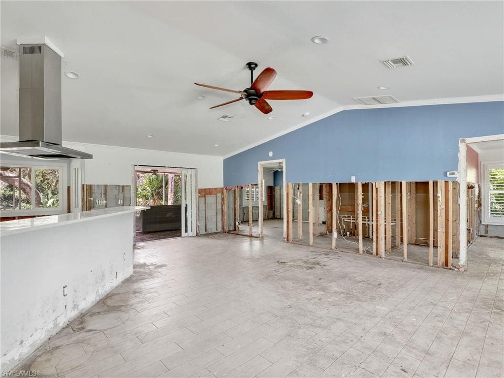 9964 Puopolo Ln, Bonita Springs, FL 34135-8