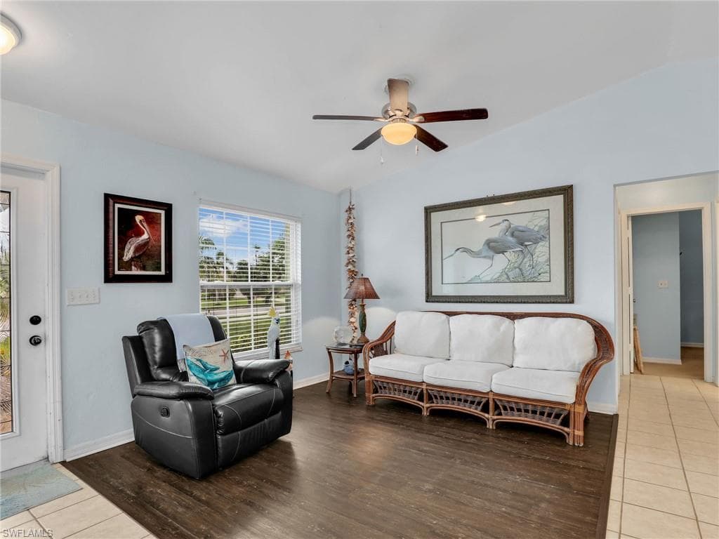 208 Aviation Pkwy, Cape Coral, FL 33904-10
