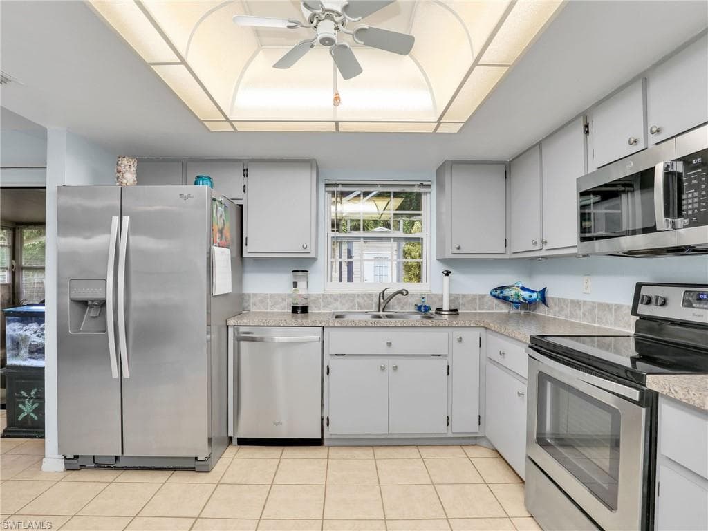 208 Aviation Pkwy, Cape Coral, FL 33904-14