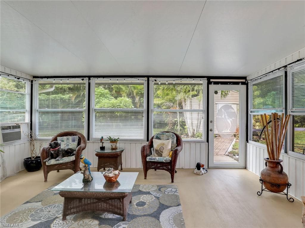 208 Aviation Pkwy, Cape Coral, FL 33904-24