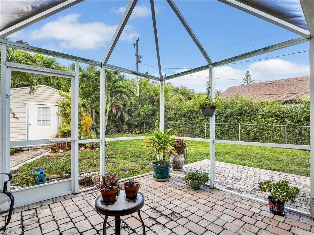 208 Aviation Pkwy, Cape Coral, FL 33904-27