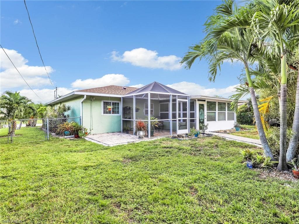 208 Aviation Pkwy, Cape Coral, FL 33904-29